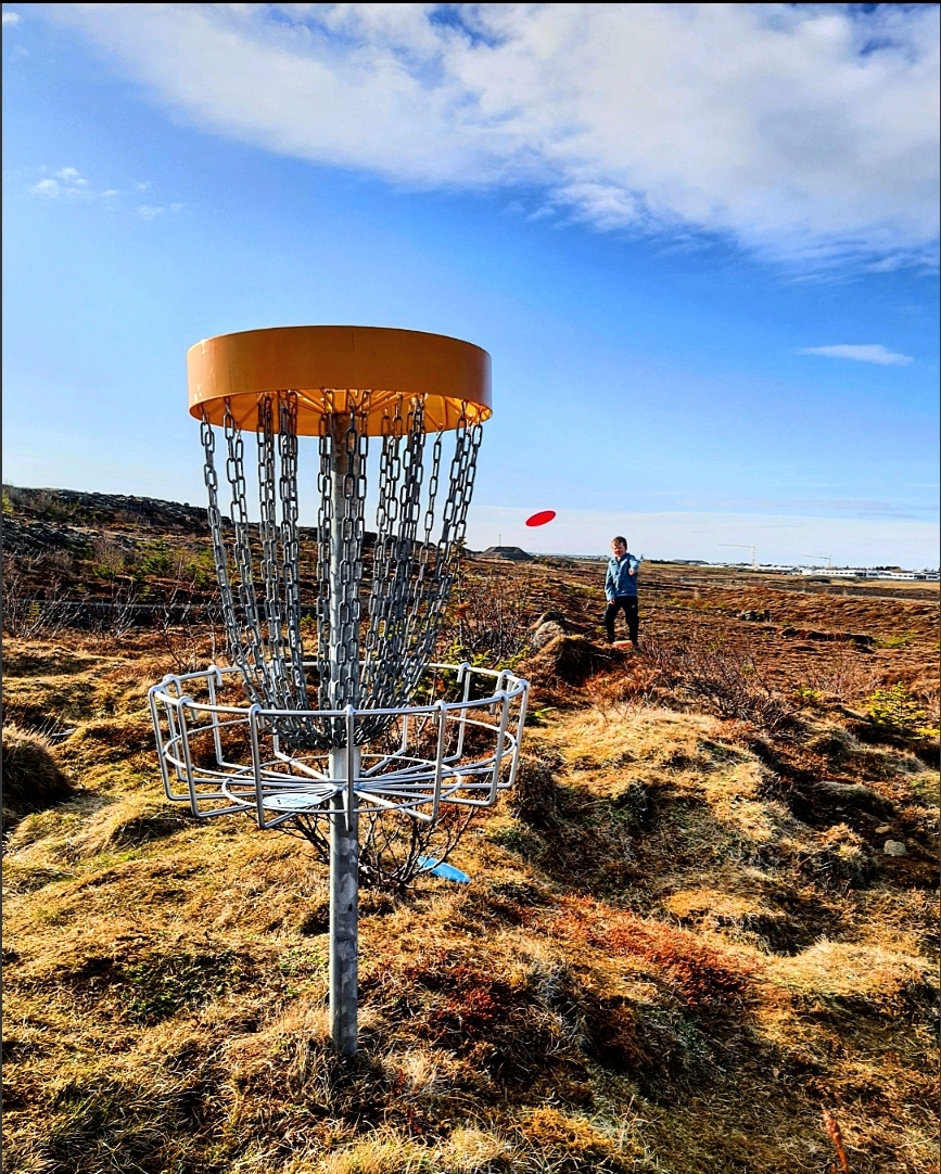 Frisbeegolffélag Suðurnesja kynnir ! 